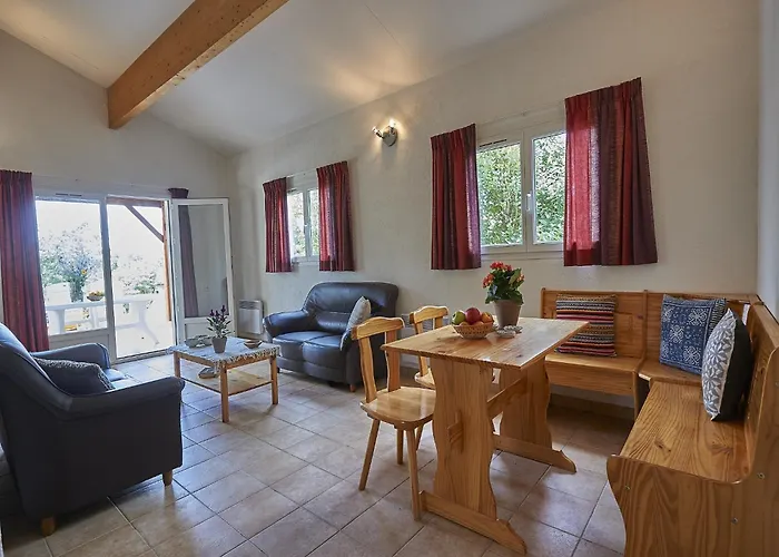 In France With Private Terrace Hébergement de vacances *