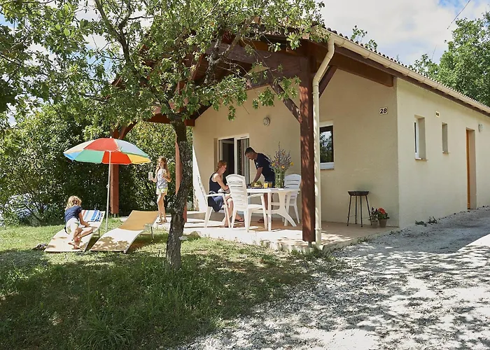 Hébergement de vacances In France With Private Terrace *