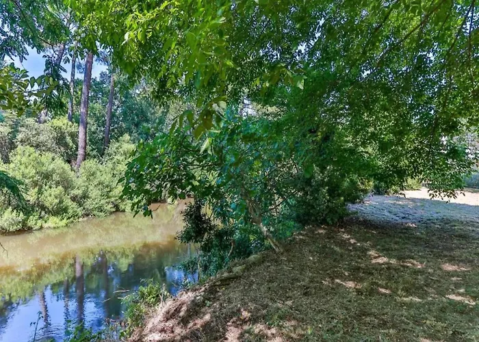 Hébergement de vacances In France With Private Terrace